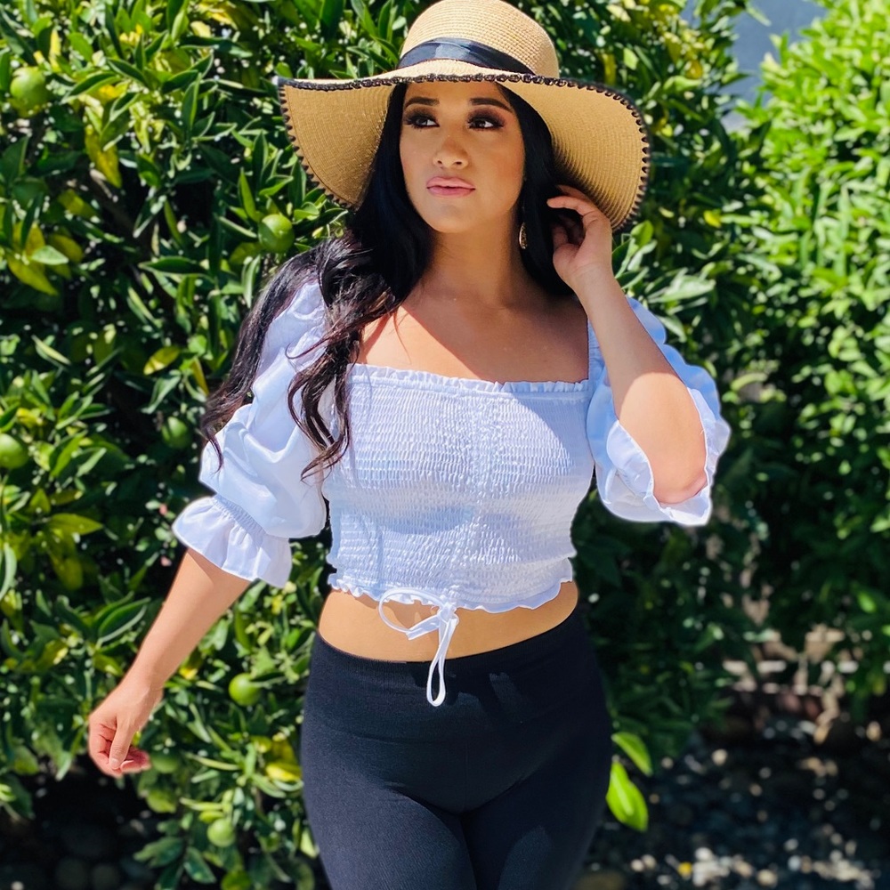 🤍💫🤍GABRIELA PUFF SLEEVES SMOCK TOP
